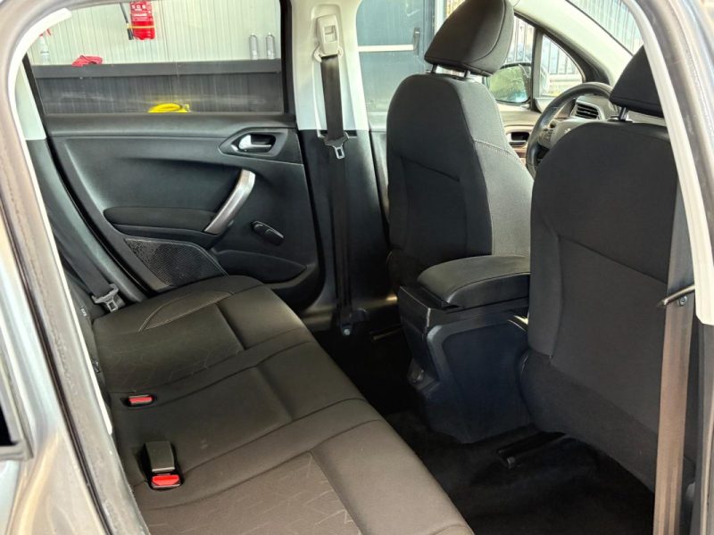 🔹 Peugeot 2008 – Finition Allure 🔹 1.6 HDi – 92 chevaux 🔹 Boîte manuelle - Garantie 