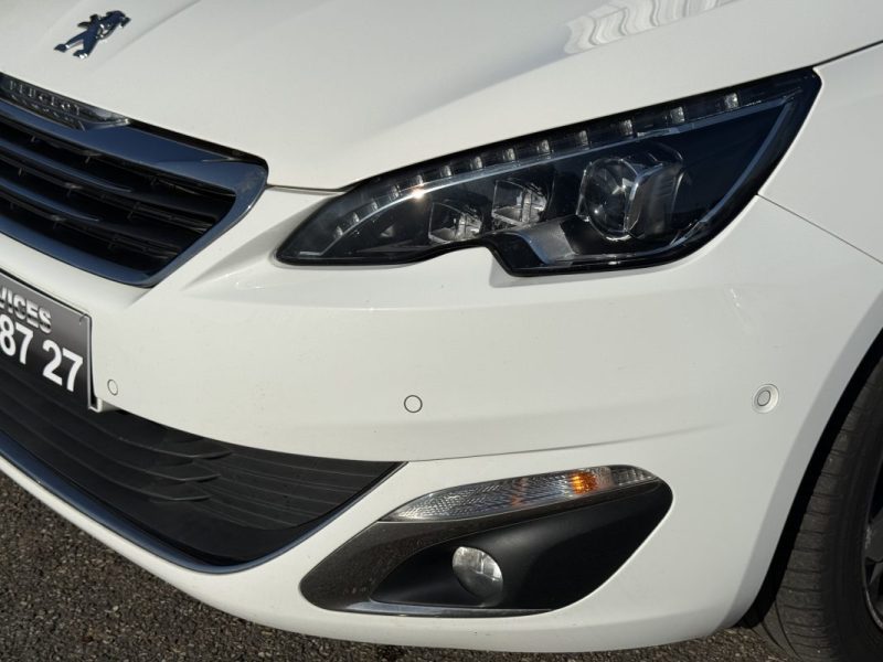 Peugeot 308 II 1.6 e-HDi FAP 115ch Féline Garantie