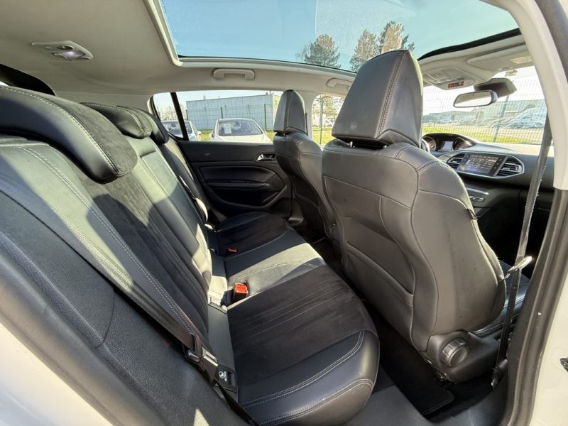 Peugeot 308 II 1.6 e-HDi FAP 115ch Féline Garantie