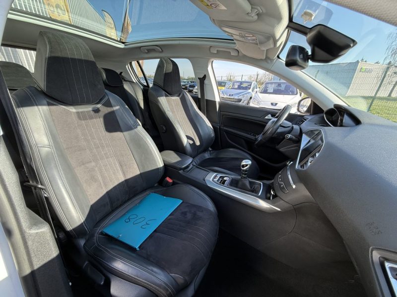 Peugeot 308 II 1.6 e-HDi FAP 115ch Féline Garantie