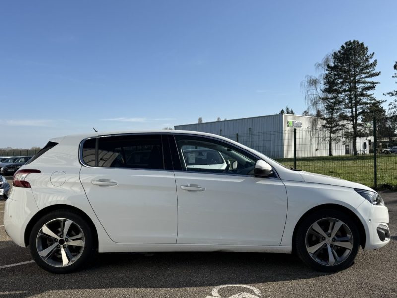 Peugeot 308 II 1.6 e-HDi FAP 115ch Féline Garantie