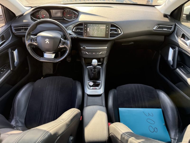 Peugeot 308 II 1.6 e-HDi FAP 115ch Féline Garantie