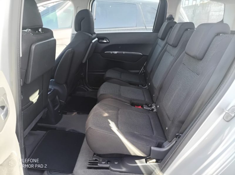 PEUGEOT 5008 1.6 HDI 112 PREMIUM PACK 6 CH FISCAUX 2011