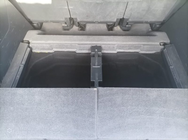PEUGEOT 5008 1.6 HDI 112 PREMIUM PACK 6 CH FISCAUX 2011