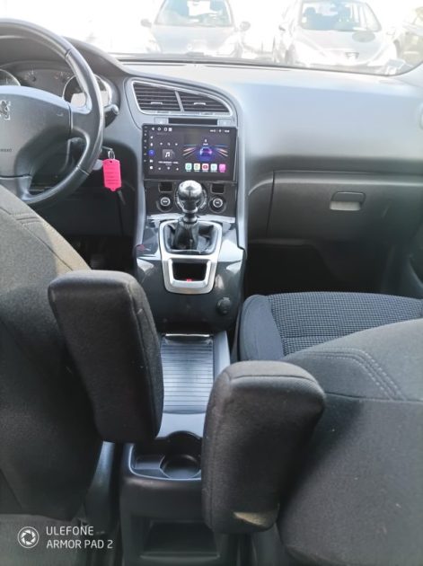 PEUGEOT 5008 1.6 HDI 112 PREMIUM PACK 6 CH FISCAUX 2011