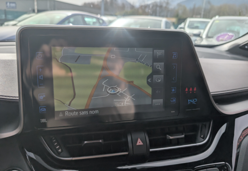 TOYOTA C-HR HYBRIDE 122H DESIGN CUIR CHAUFFANTS  