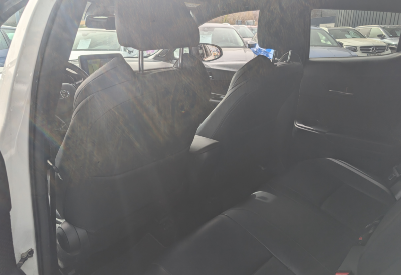TOYOTA C-HR HYBRIDE 122H DESIGN CUIR CHAUFFANTS  