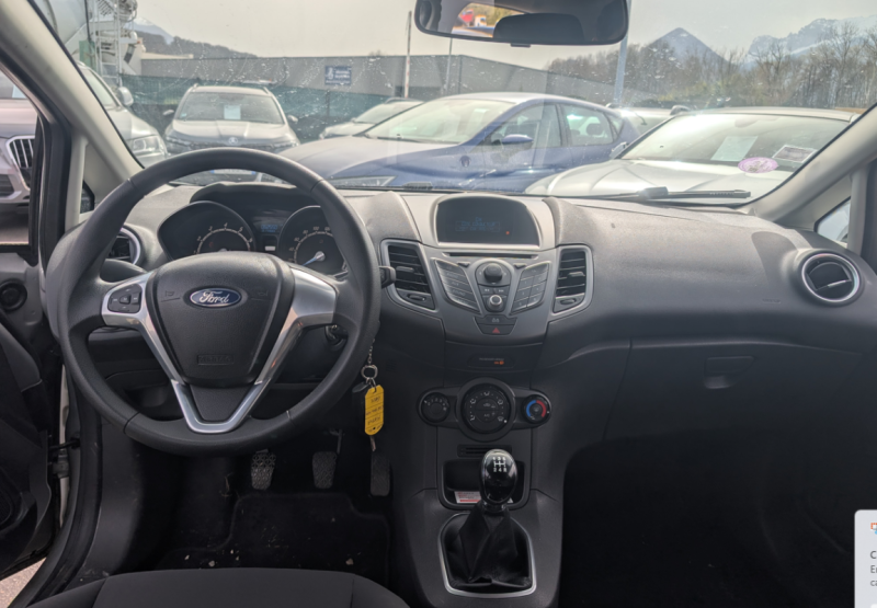 FORD FIESTA 1.25 82CH FAIBLE KILOMETRAGE CLIMATISATION