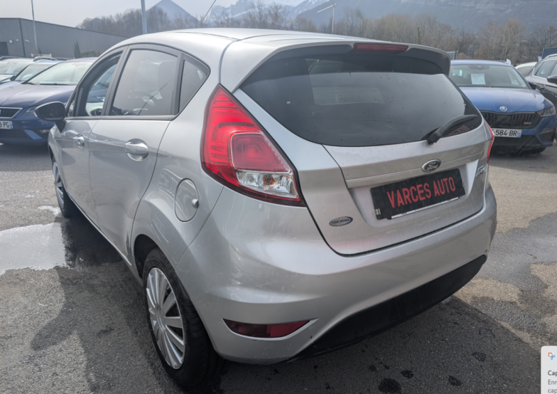 FORD FIESTA 1.25 82CH FAIBLE KILOMETRAGE CLIMATISATION