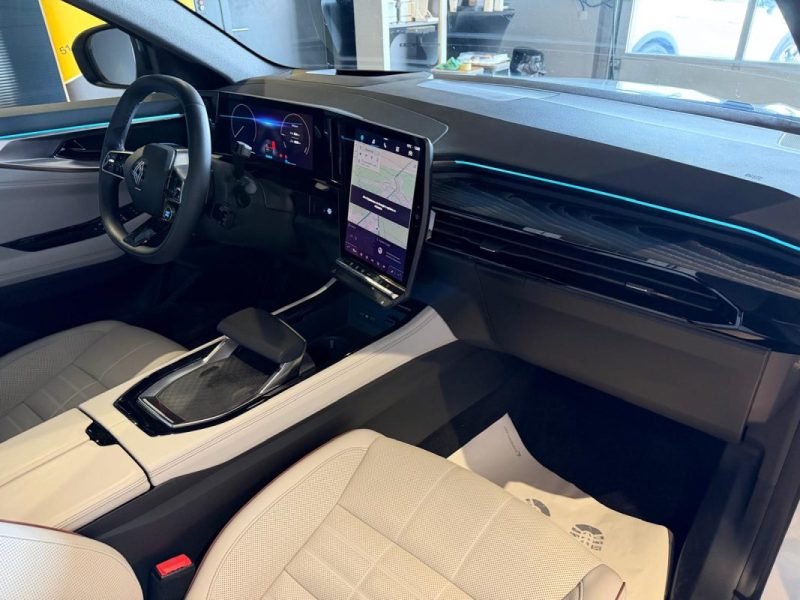 RENAULT ESPACE E-TECH 200 ICONIC 7 PL / LED MATRIX VISION / AFF TETE HAUTE /  2024