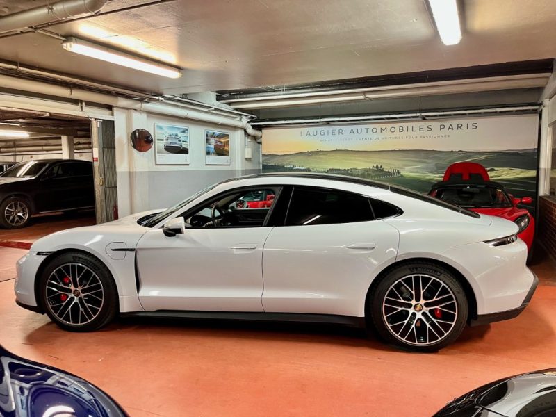PORSCHE TAYCAN 4S 571ch BATTERIE performance plus 1ERE MAIN