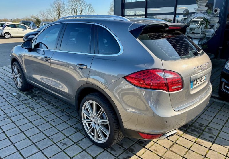 PORSCHE CAYENNE 3.0D V6 240 TIPTRONIC S 