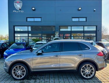 PORSCHE CAYENNE 3.0D V6 240 TIPTRONIC S 