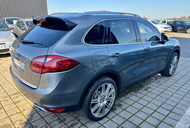 PORSCHE CAYENNE 3.0D V6 240 TIPTRONIC S 