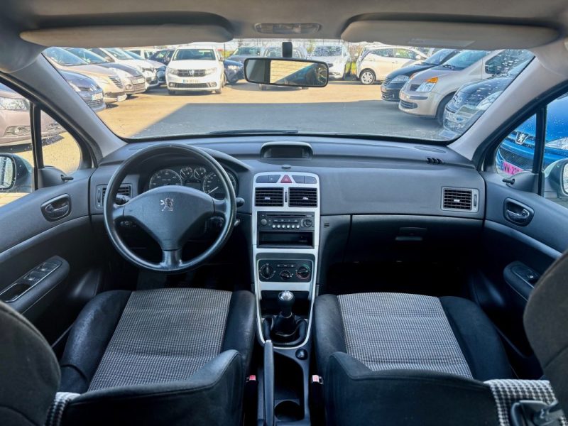 PEUGEOT 307 1.6 HDI 90 CONFORT 2006