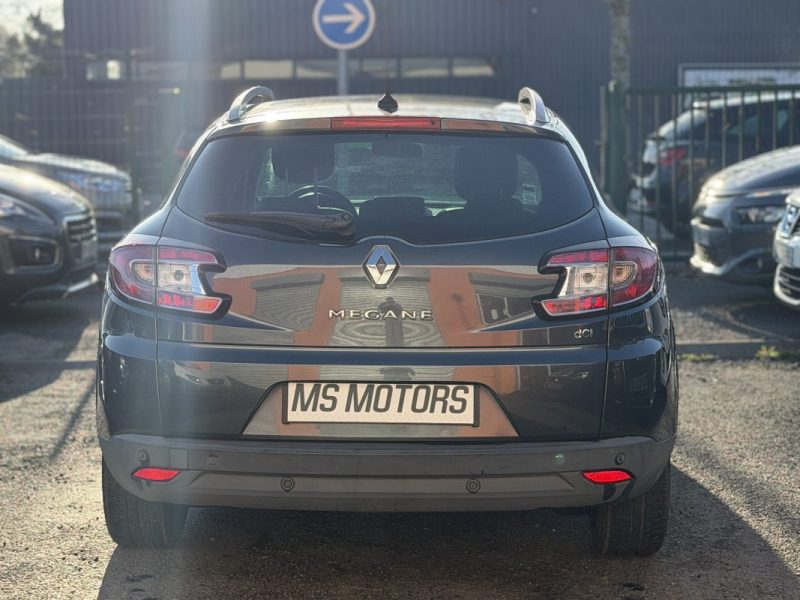 RENAULT MEGANE 3 ESTATE 1.9 DCI 130 cv - GARANTIE 12 mois - BOSE 