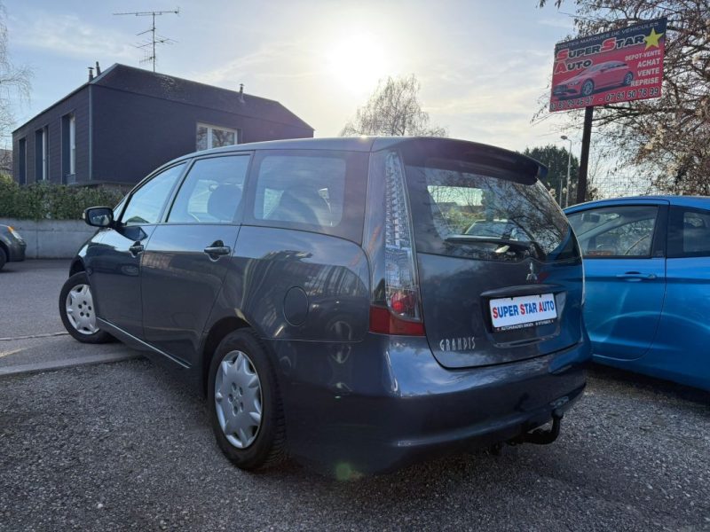 MITSUBISHI GRANDIS 2.4i INTENSE 163CV BVM5 7 PLACES