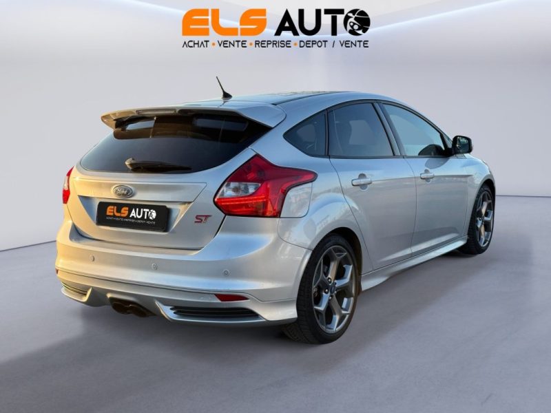 FORD  FOCUS ST 2.0i 250ch 2.Main