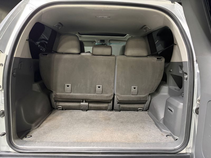 TOYOTA LAND CRUISER  2011