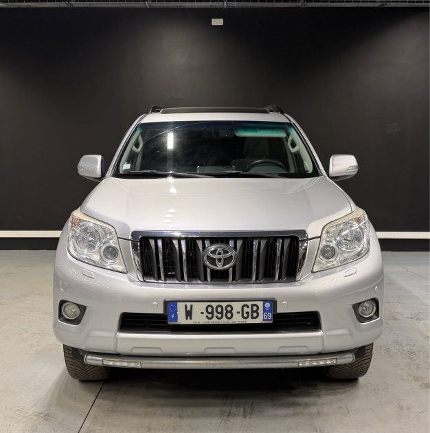 TOYOTA LAND CRUISER  2011