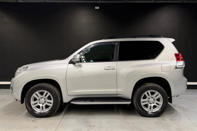 TOYOTA LAND CRUISER  2011