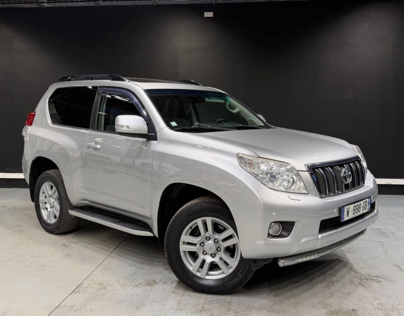 TOYOTA LAND CRUISER  2011