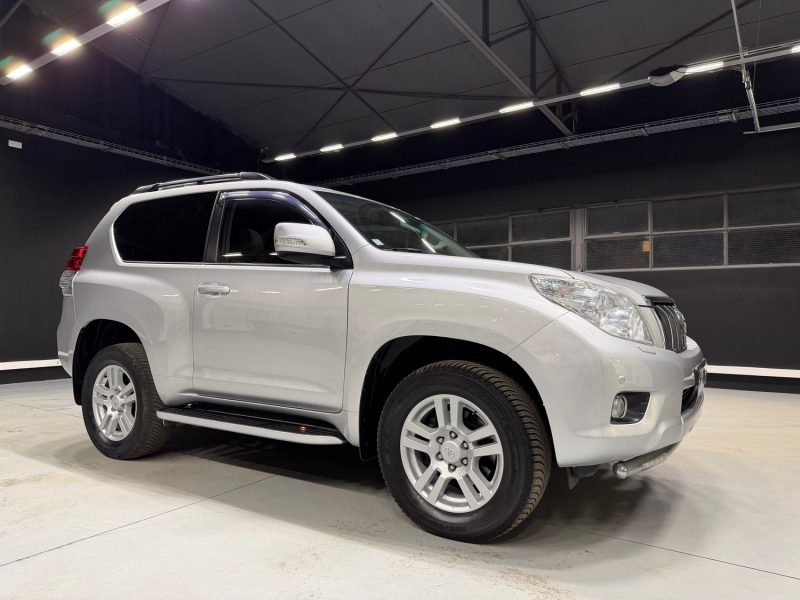 TOYOTA LAND CRUISER  2011