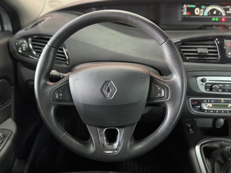 RENAULT SCENICIII 1.5 DCI 110CH ENERGY ZEN ECO² 5 PLACES 2014