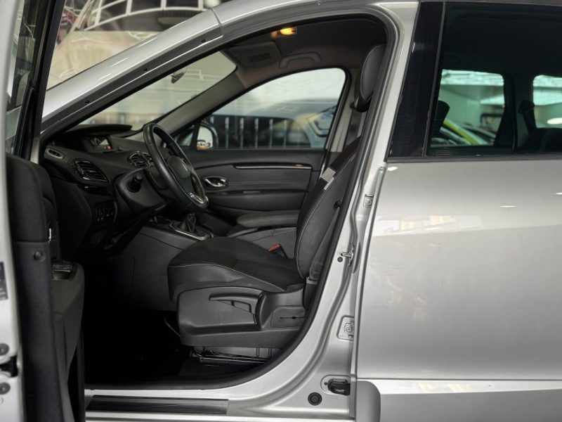 RENAULT SCENICIII 1.5 DCI 110CH ENERGY ZEN ECO² 5 PLACES 2014