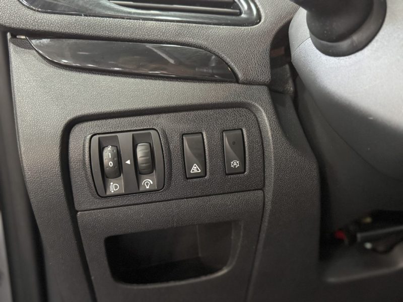 RENAULT SCENICIII 1.5 DCI 110CH ENERGY ZEN ECO² 5 PLACES 2014