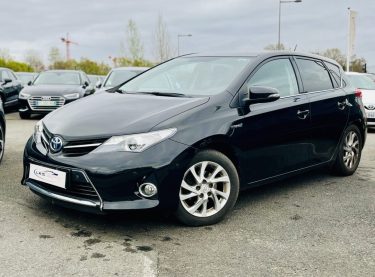 TOYOTA AURIS 1.8 HYBRID 136h DYNAMIC BUSINESS