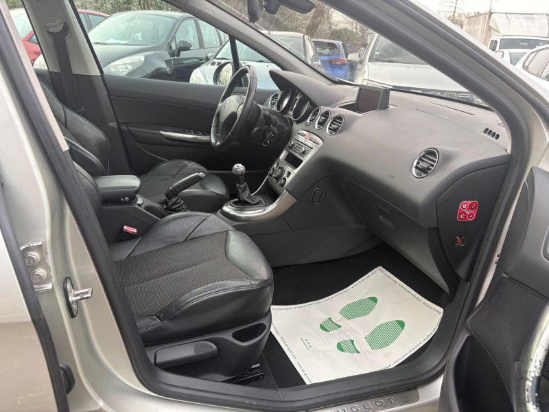 PEUGEOT 308 I 1.6 HDI 110cv Féline garantie 12 mois