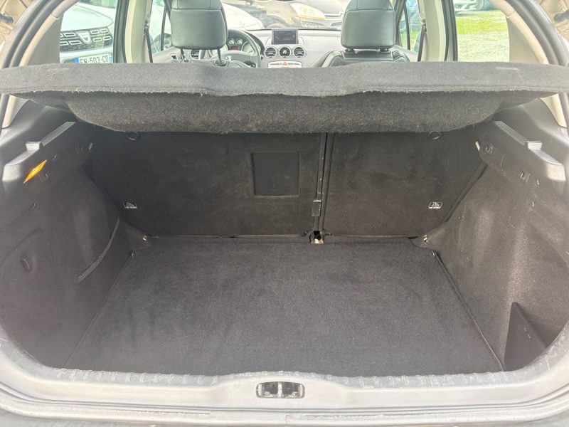 PEUGEOT 308 I 1.6 HDI 110cv Féline garantie 12 mois