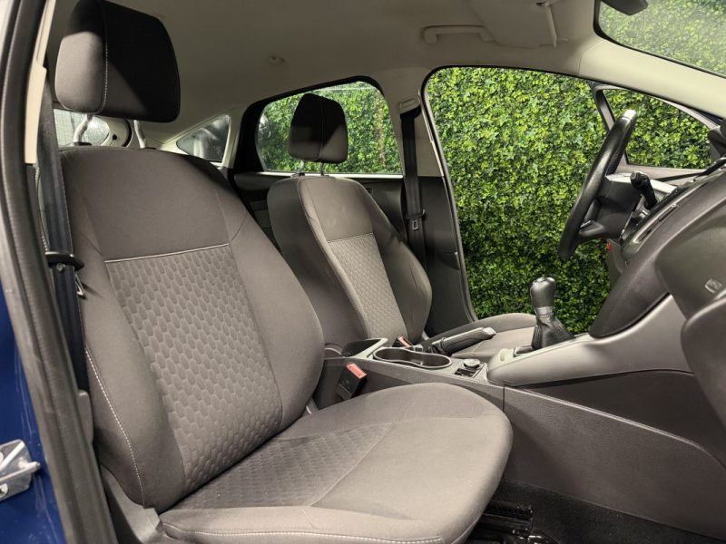 FORD FOCUS 3 III 1.0 ECOBOOST 100 Cv 35 800 Kms ORIGINE FRANCE / CRIT AIR 1 - GARANTIE 1 AN