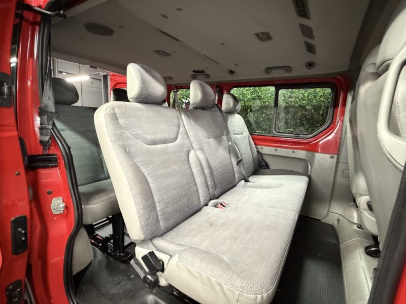 RENAULT TRAFIC II PHASE 2 PASSENGER 2.0 DCI 90 Cv L1H1 67 100 Kms 1ERE MAIN - Garantie 1 an