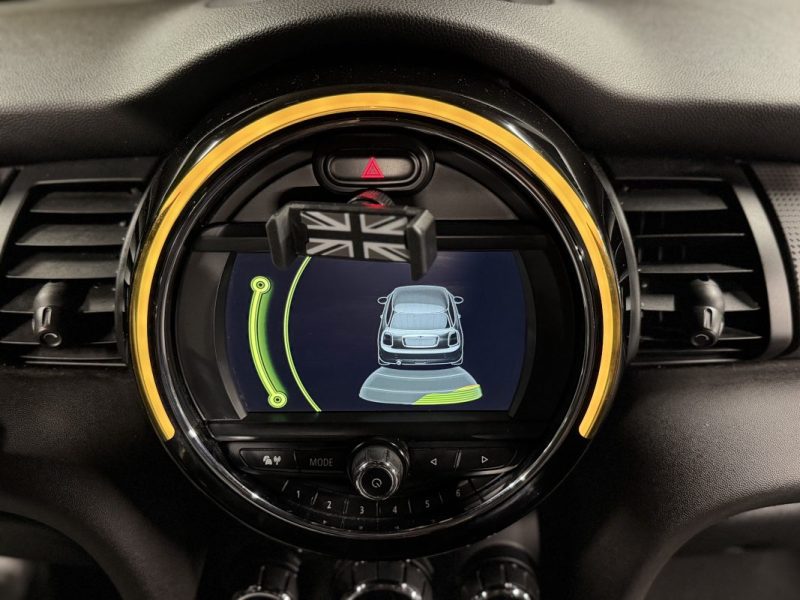 MINI MINI III COOPER F56 Edition SHOREDITCH 1.5 136 GPS / TOIT OUVRANT PANORAMIQUE - GARANTIE 1 AN