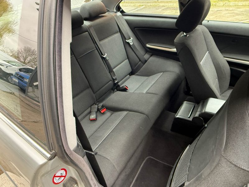 BMW SERIE 3 330 CD E46 204cv - 1ER MAIN