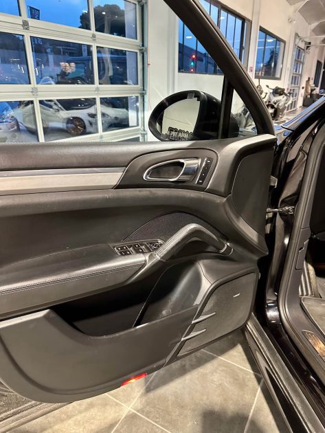 PORSCHE CAYENNE 4.8 V8 TURBO TIPTRONIC S  MOTEUR CHANGER NEUF PORSCHE