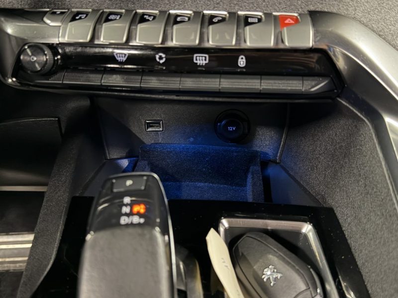 PEUGEOT 3008 II PHASE 2 GT LINE 1.6 THP HYBRID 300 Cv TOIT OUVRANT BOITE AUTO VIRTUAL - Garantie 1an