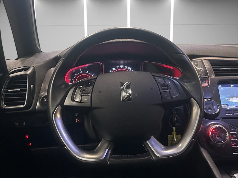 DS DS5 1.6 BLUEHDI 120 CV *BOITE AUTO* 