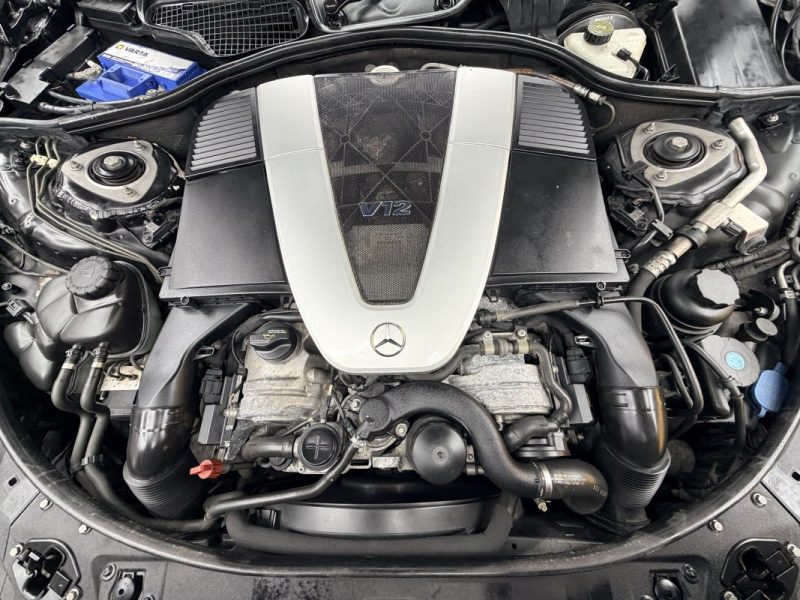 MERCEDES CLASSE CL 600 V12 517CH 