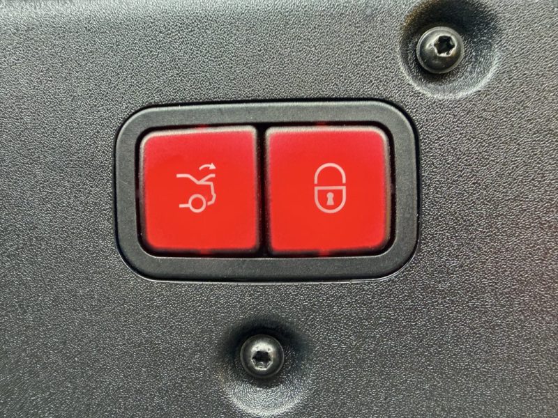 MERCEDES CLASSE CL 600 V12 517CH 