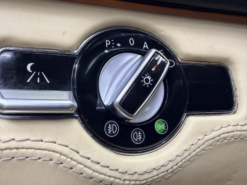 MERCEDES CLASSE CL 600 V12 517CH 