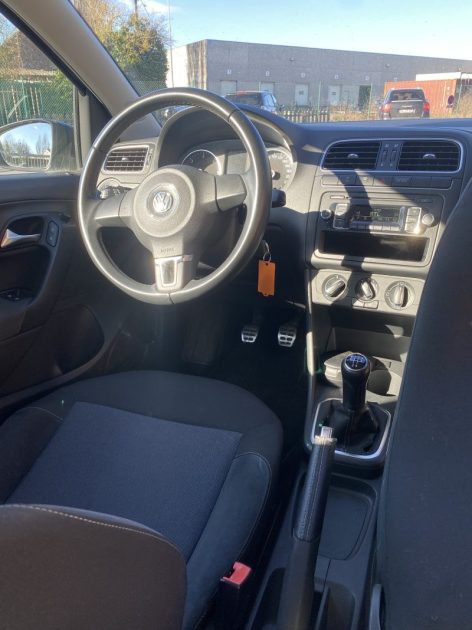 VOLKSWAGEN POLO V  1.6 TDI (90CH) 2011