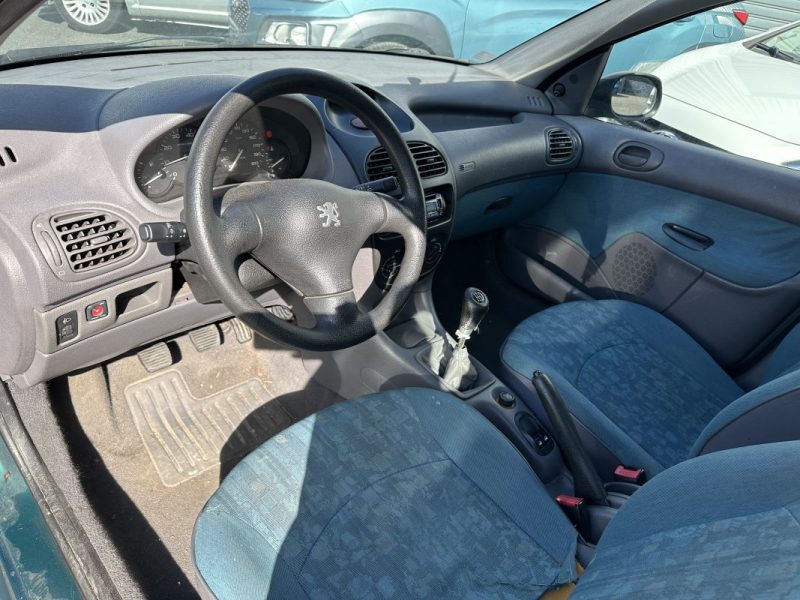 PEUGEOT 206 1.4I  8V 75 CV  XT PREMIUM Garantie