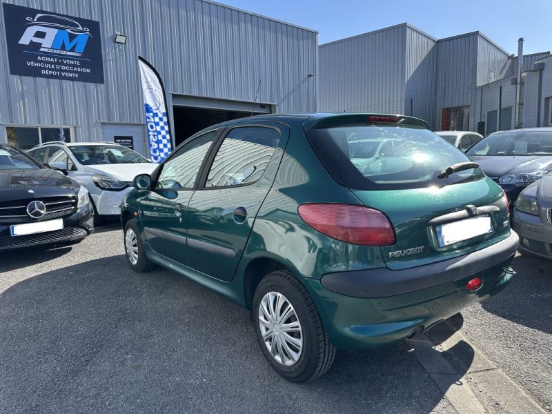 PEUGEOT 206 1.4I  8V 75 CV  XT PREMIUM Garantie