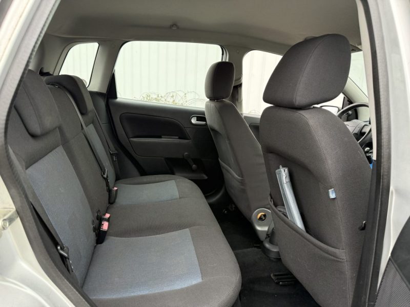 FORD FIESTA 1400 GHIA 2007
