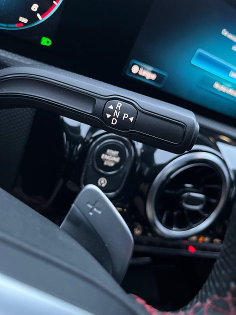 MERCEDES CLASSE A 200D AMG LINE 8G DCT- TOIT OUVRANT- CARPLAY  