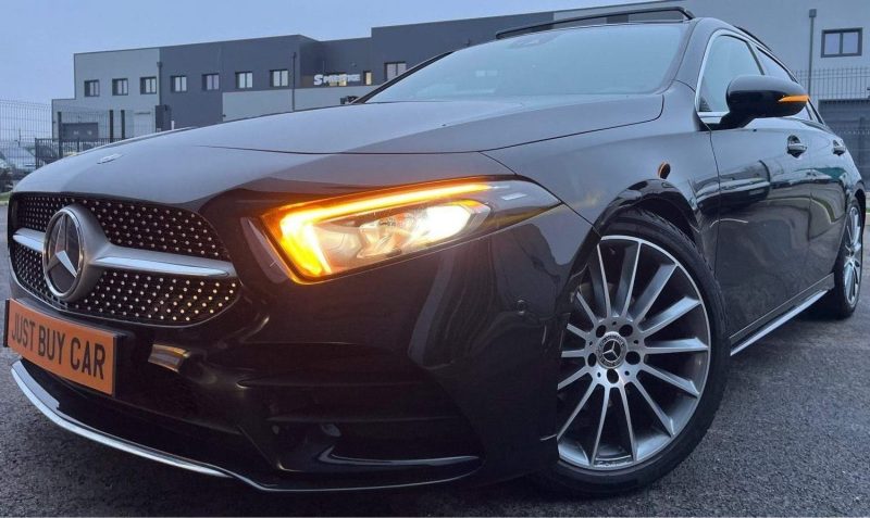 MERCEDES CLASSE A 200D AMG LINE 8G DCT- TOIT OUVRANT- CARPLAY  