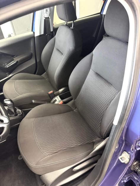 PEUGEOT 208 1.2 ESSENCE 82 CH SYLE 5PLACES 2017